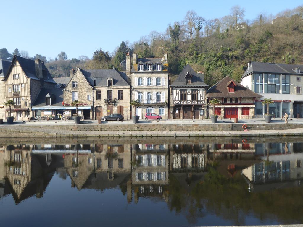 Appartement Des Remparts ディナン エクステリア 写真